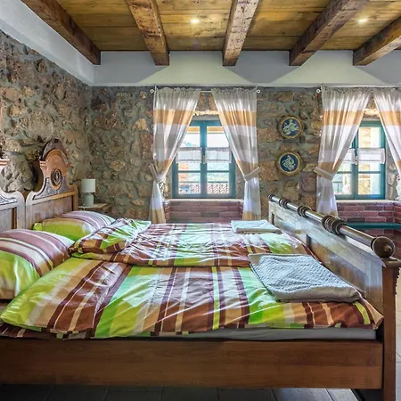 Holiday home Paun Bribir (Primorje-Gorski Kotar)