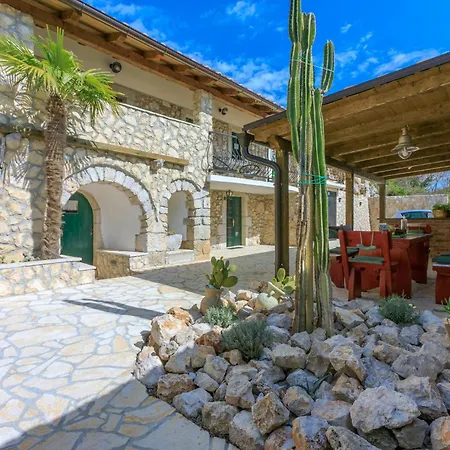 Paun Holiday home Bribir (Primorje-Gorski Kotar)
