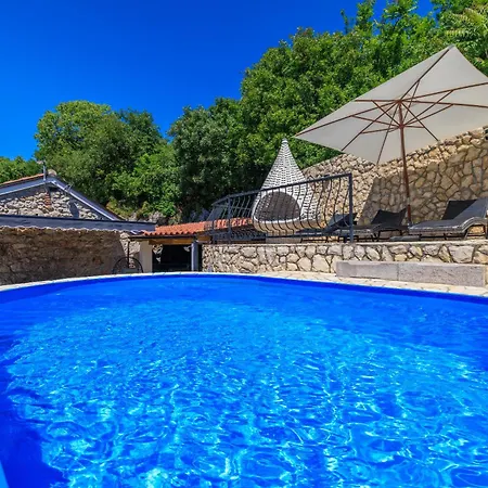 Paun * Bribir (Primorje-Gorski Kotar)