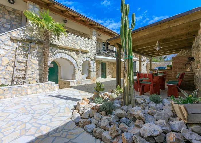 Paun 度假居 布里比尔